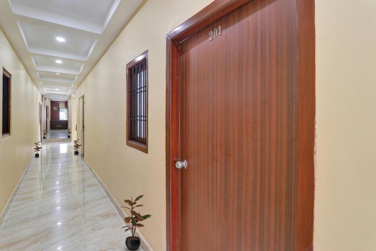Flagship 92648 Jwala Hotel Lucknow